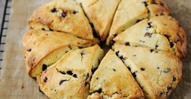 Cake à l’Orange Moelleux aux Pépites de Chocolat
