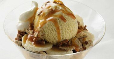 Dessert mousse au chocolat blanc en verrine onctueuse