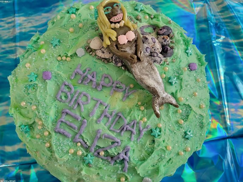 GÂTEAU ANNIVERSAIRE BARBIE