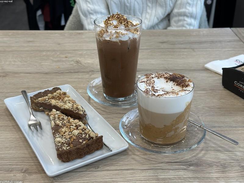Gâteau au chocolat et aux fruits secs