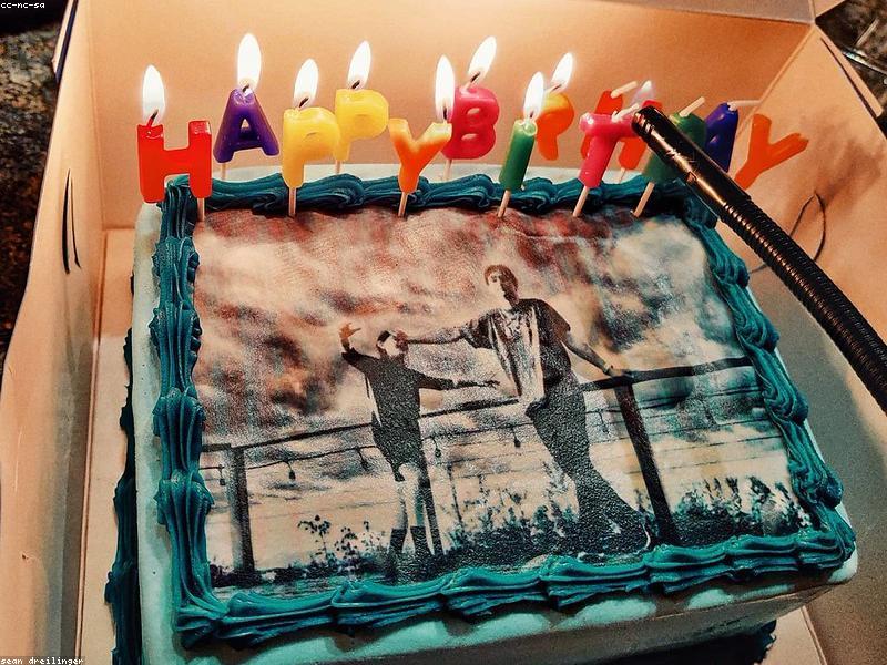 Gâteau d'anniversaire papillon au pain d'épices