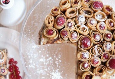 Gâteau de crêpes bouquet de roses