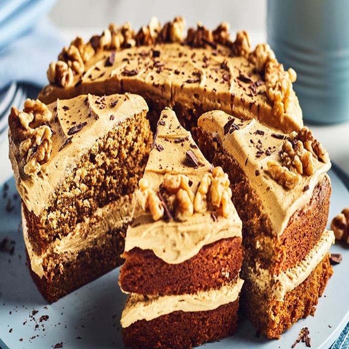 Milk Chocolat Triple Layer Cake