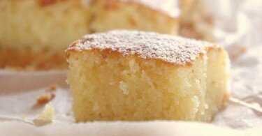 Mug cake au yaourt caramélisé