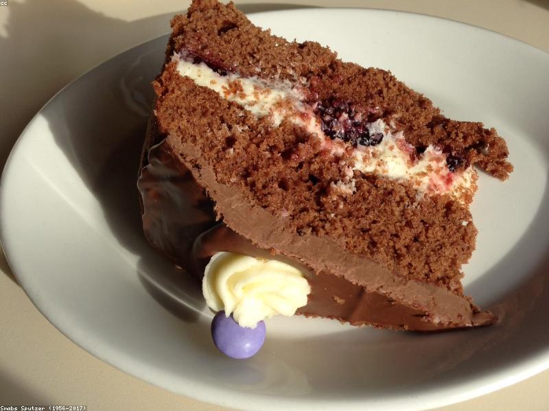 La pâte de chocolat est une pâte souple que vous pouvez modeler ou l'utiliser pour recouvrir un gâteau.