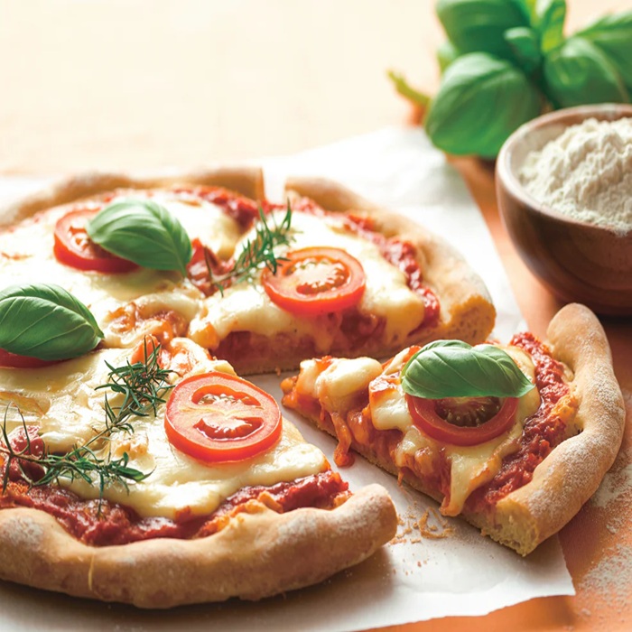 Pizza quatre saisonside dessert maison prêt à servir