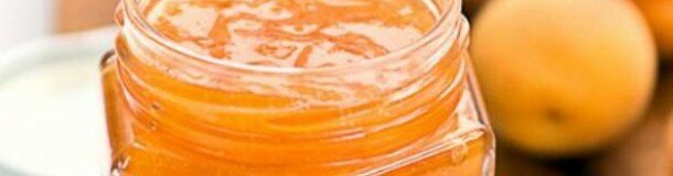 Confiture d'abricot aux fruits frais